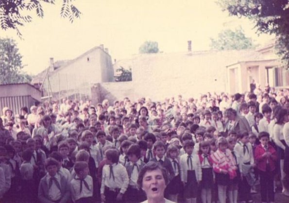 Évzáró 1980 körül